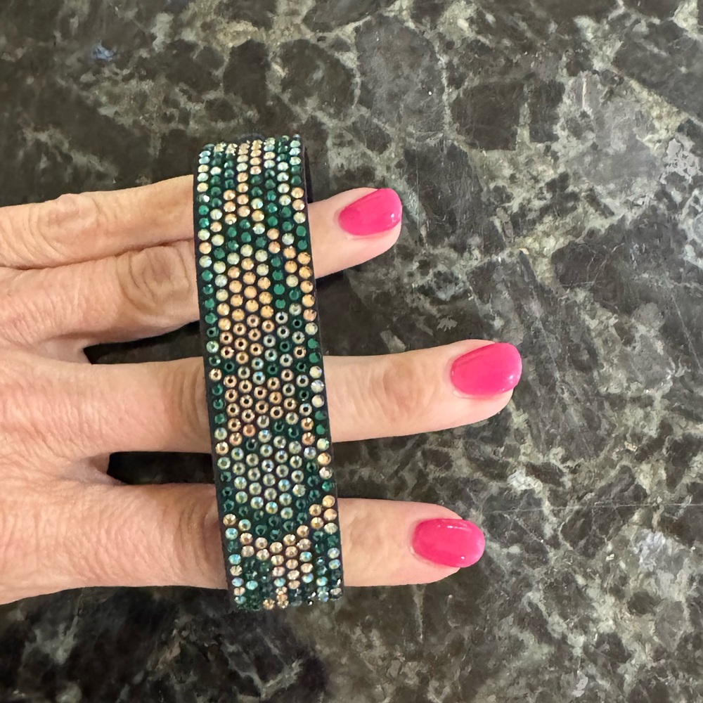 Touchstone Crystal Green and Gold Bracelet